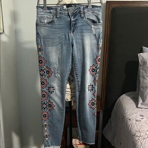 Kut from the Kloth Blue Embroidered Skinny Jeans